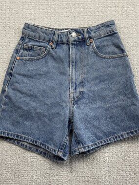 Zara Jean Shorts Womens Size 2 Blue Denim High Waisted Light Wash Zip Fly 90's